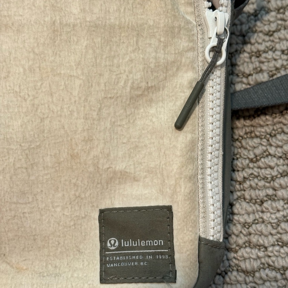 lululemon Crossbody Bag - Picture 3 of 5